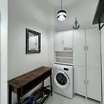 Lamera - Solid Butoaie Si Studiouri Cu Parcare Si La Si Mare Apartment Mamaia