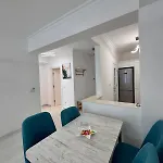 Lamera - Solid Butoaie Si Studiouri Cu Parcare Si La Si Mare Mamaia
