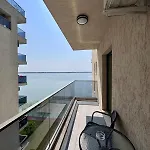 Apartment Lamera - Solid Butoaie Si Studiouri Cu Parcare Si La Si Mare