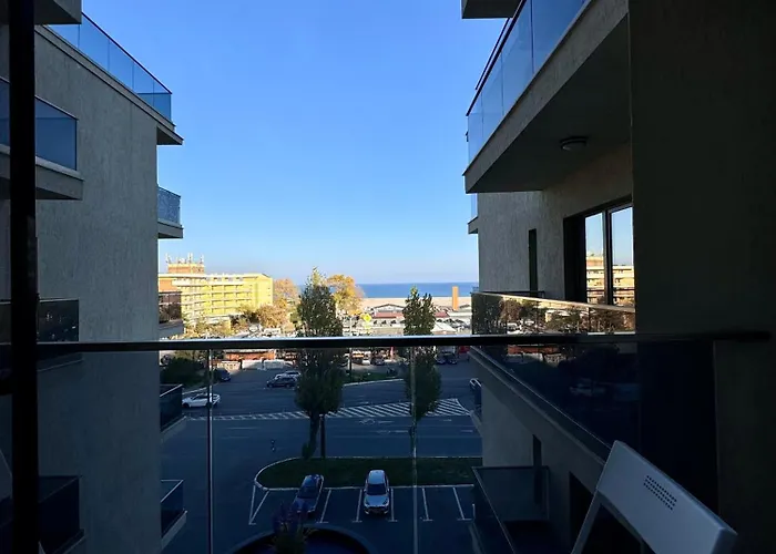 Lamera - Solid Butoaie Si Studiouri Cu Parcare Si La Si Mare Appartamento *