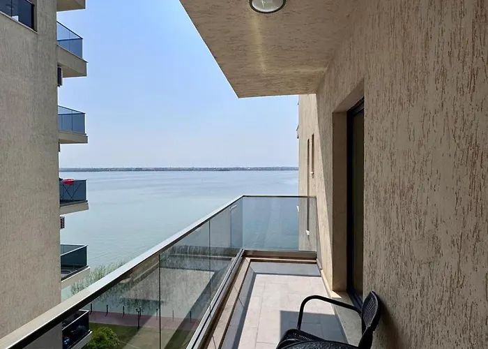 Appartamento Lamera - Solid Butoaie Si Studiouri Cu Parcare Si La Si Mare