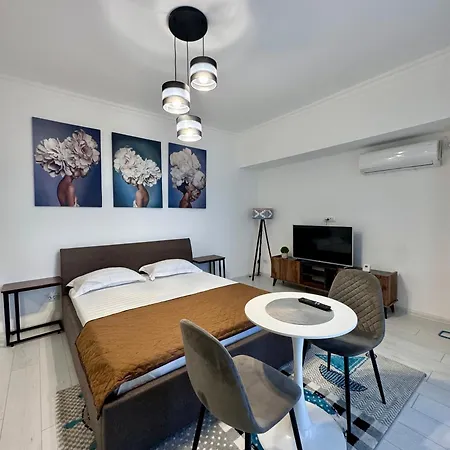 Romantic Solid Lamera