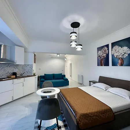 Romantic Solid Lamera Мамая