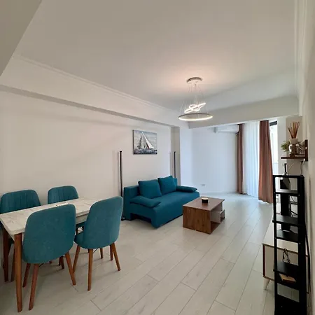 Апартаменты Romantic Solid Lamera *