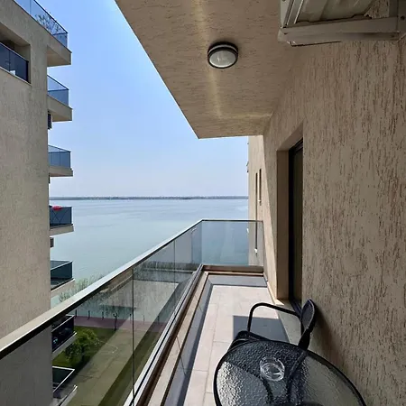 Apartmán Lamera - Solid Butoaie Si Studiouri Cu Parcare Si La Si Mare
