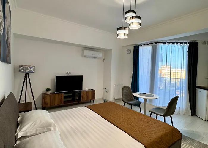 Lamera - Solid Butoaie Si Studiouri Cu Parcare Si La Si Mare *