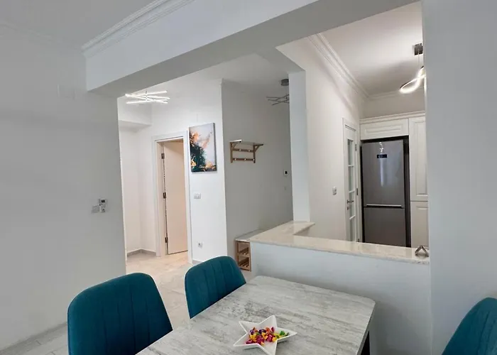 Lamera - Solid Butoaie Si Studiouri Cu Parcare Si La Si Mare Mamaia