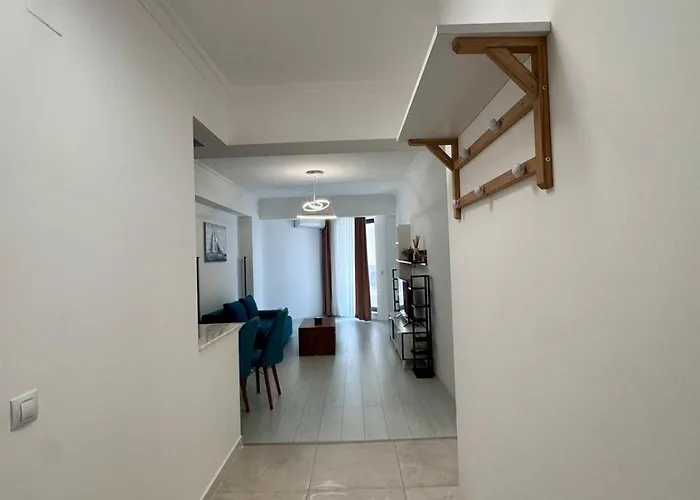 Romantic Solid Lamera *